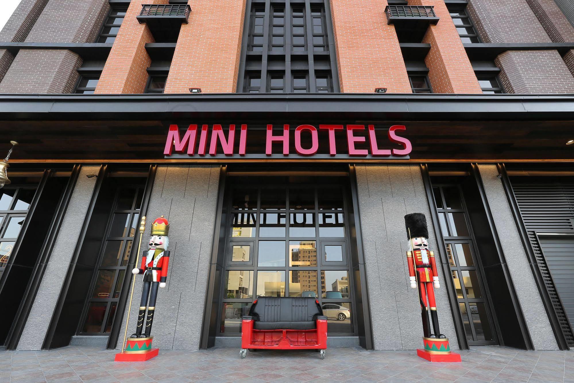 Mini Hotels Тайчжун Экстерьер фото